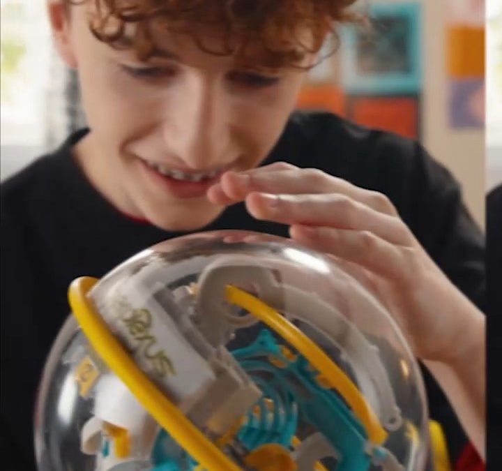 Τηλεοπτικό Σποτ & Εταιρικά Social Βίντεο – Perplexus | Παιχνίδια Μουστάκας